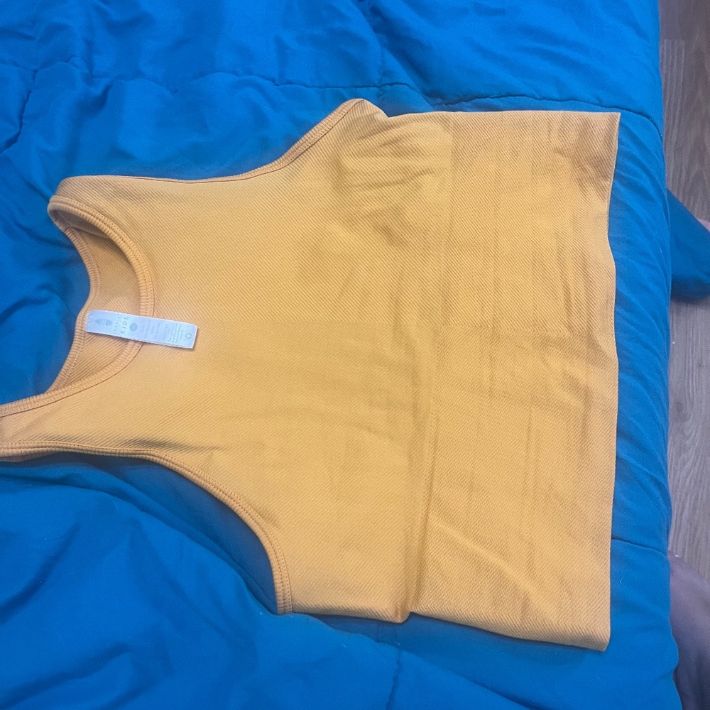 Crop tank top
